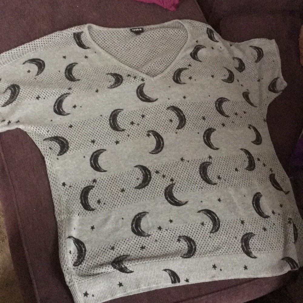 Torrid shirt